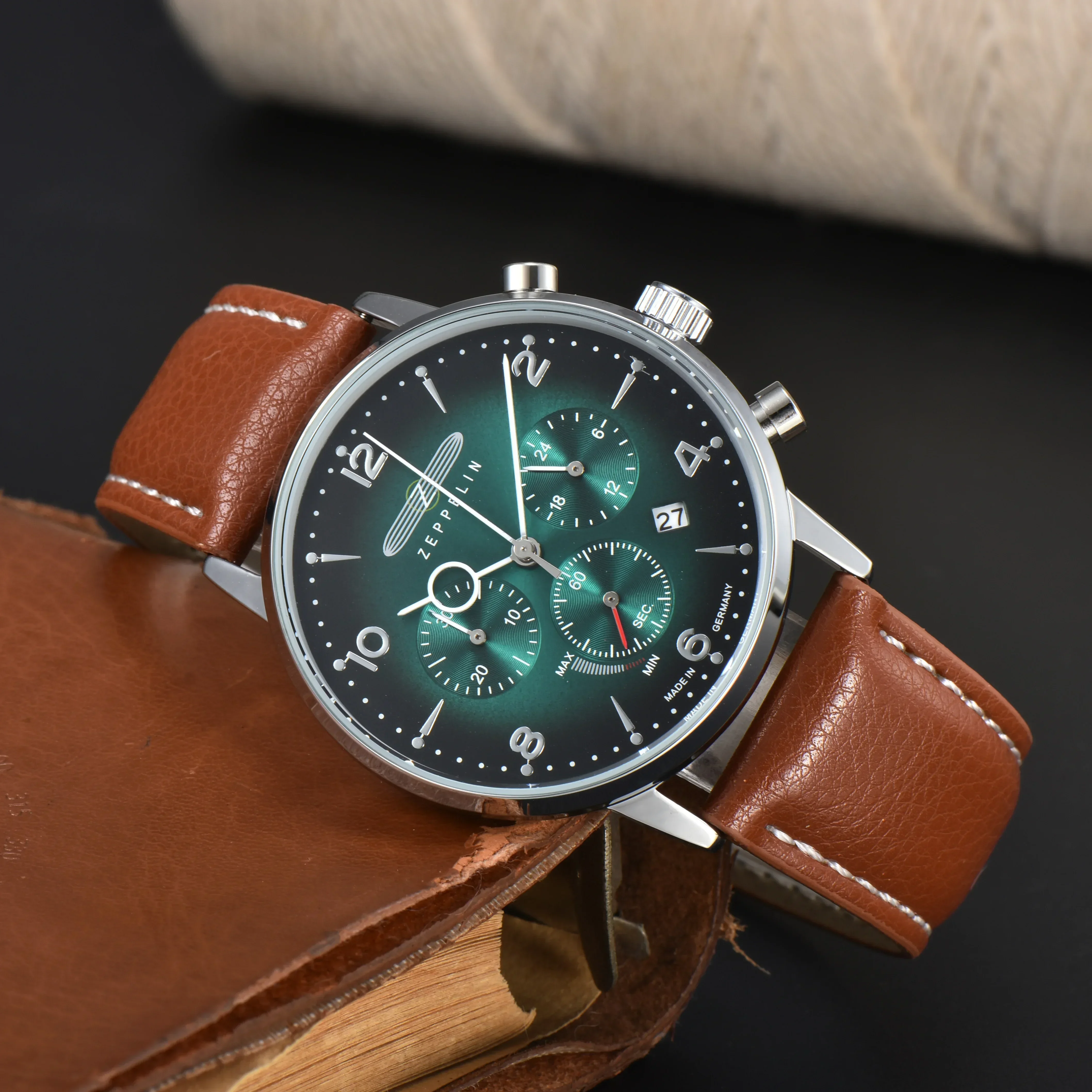 2025 New Fashionable Multifunctional Chronograph Automatic Date Zeppelin Business Leather Men's Watch Quartz Wrist Watch