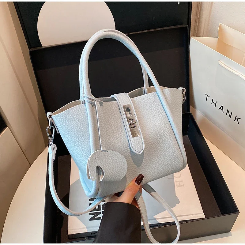 Koreanische Umhängetasche, weiche PU-Eimer-Handtasche, einfarbige Damen-Einkaufstasche mit großer Kapazität, Schultertasche für den täglichen Gebrauch – Detail 14