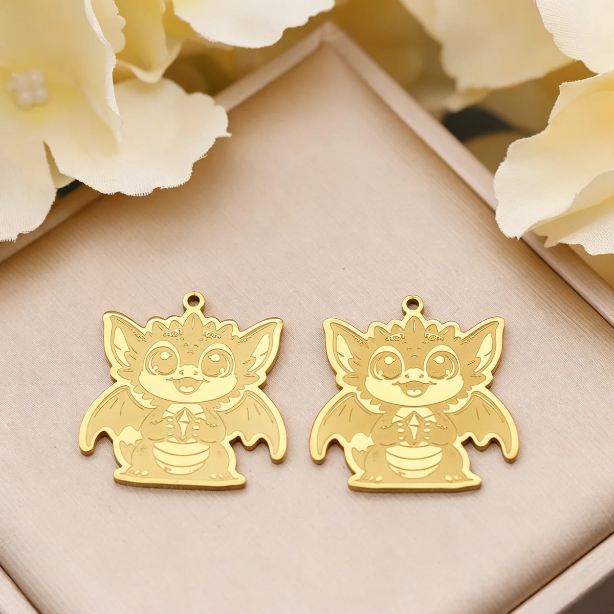 2pcs Stainless Steel Flying Dragon Charms Cartoon Dragon Pendant for DIY Jewelry Making Necklace Earrings Supplies Findings