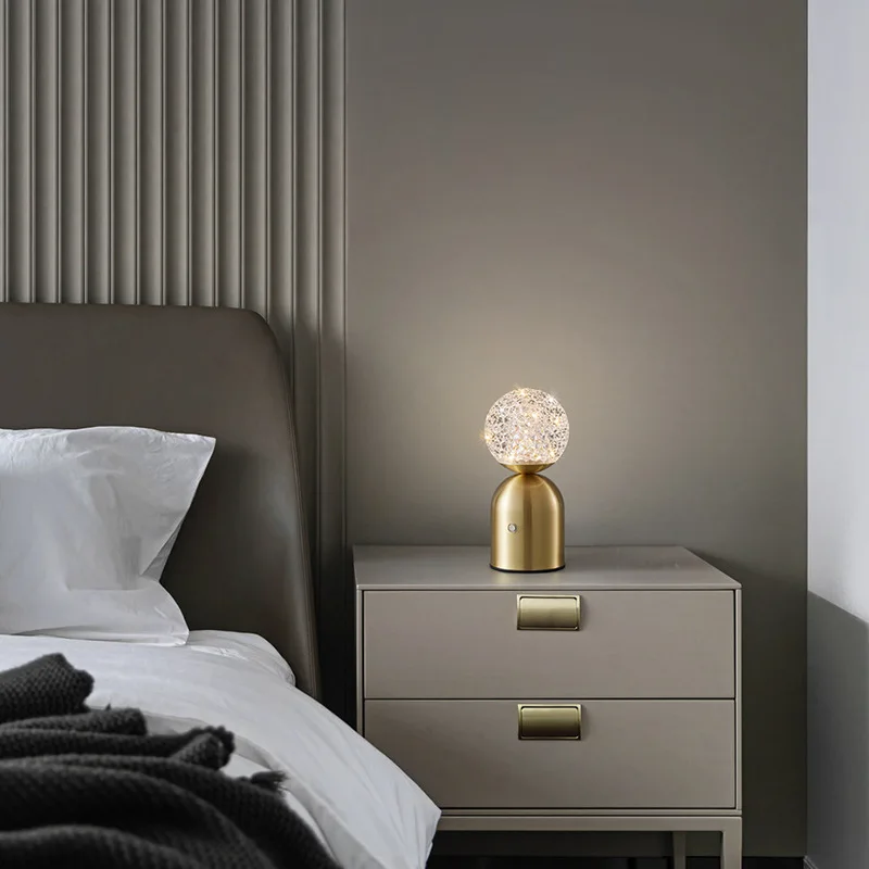 

Mini portable brass gold table lamp, round camping children's room bedside table lamp, LED dimmable charging bedside table lamp