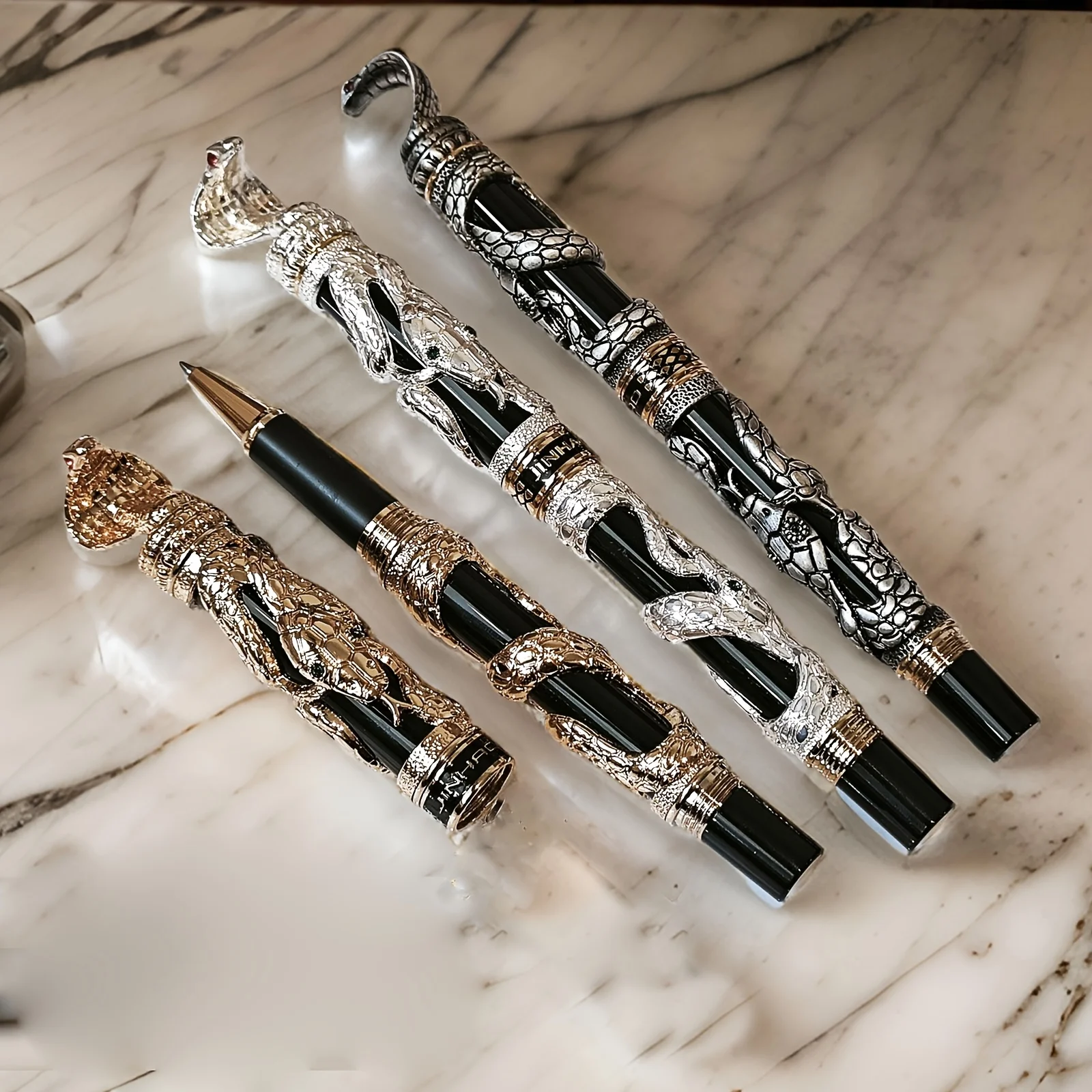

Luxury Snake Pen Roller Ballpoint Pen Collection Handicraft Best Gift Office School Stationery Writing Supplies