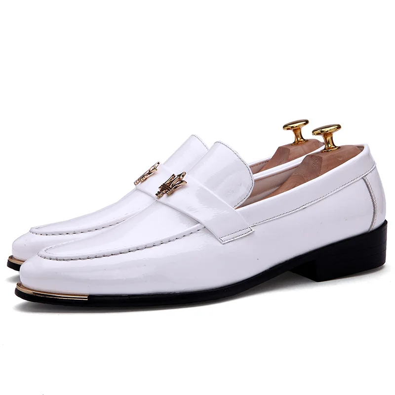 

Red Men's Social Shoe Casual Glitter Leather Loafers Shoes for Men Slip-on Pointed Toe Dress Shoes Men Footwear New Fashion