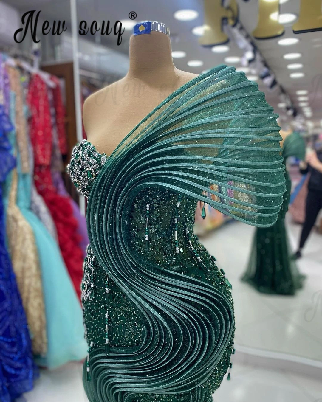 Emerald Green Formal Occasion Dresses Dubai 2024 Robes Bal De Promo Ruffles Sparkly Sequins Evening Prom Gowns Vestidos De Gala