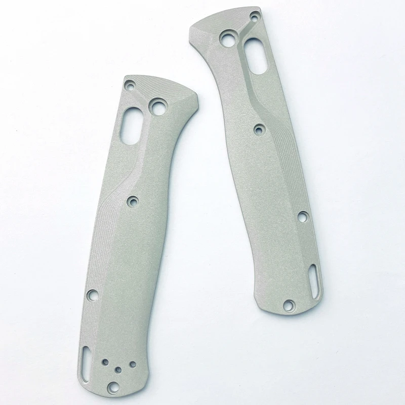 New 1 Pair Aluminium Alloy Handle Patch for Benchmade Bugout 535 Cross Striation