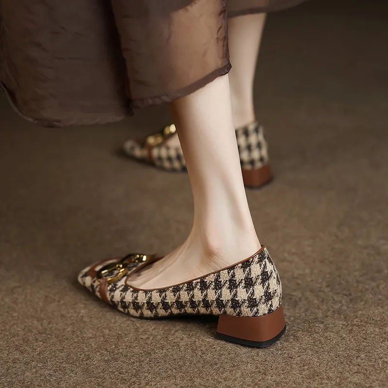 2022 Houndstooth Retro Women\'s Shoes Classic 3.5cm Thick Heel Metal Decoration Lady Pumps Simple Square Toe Shallow Mouth