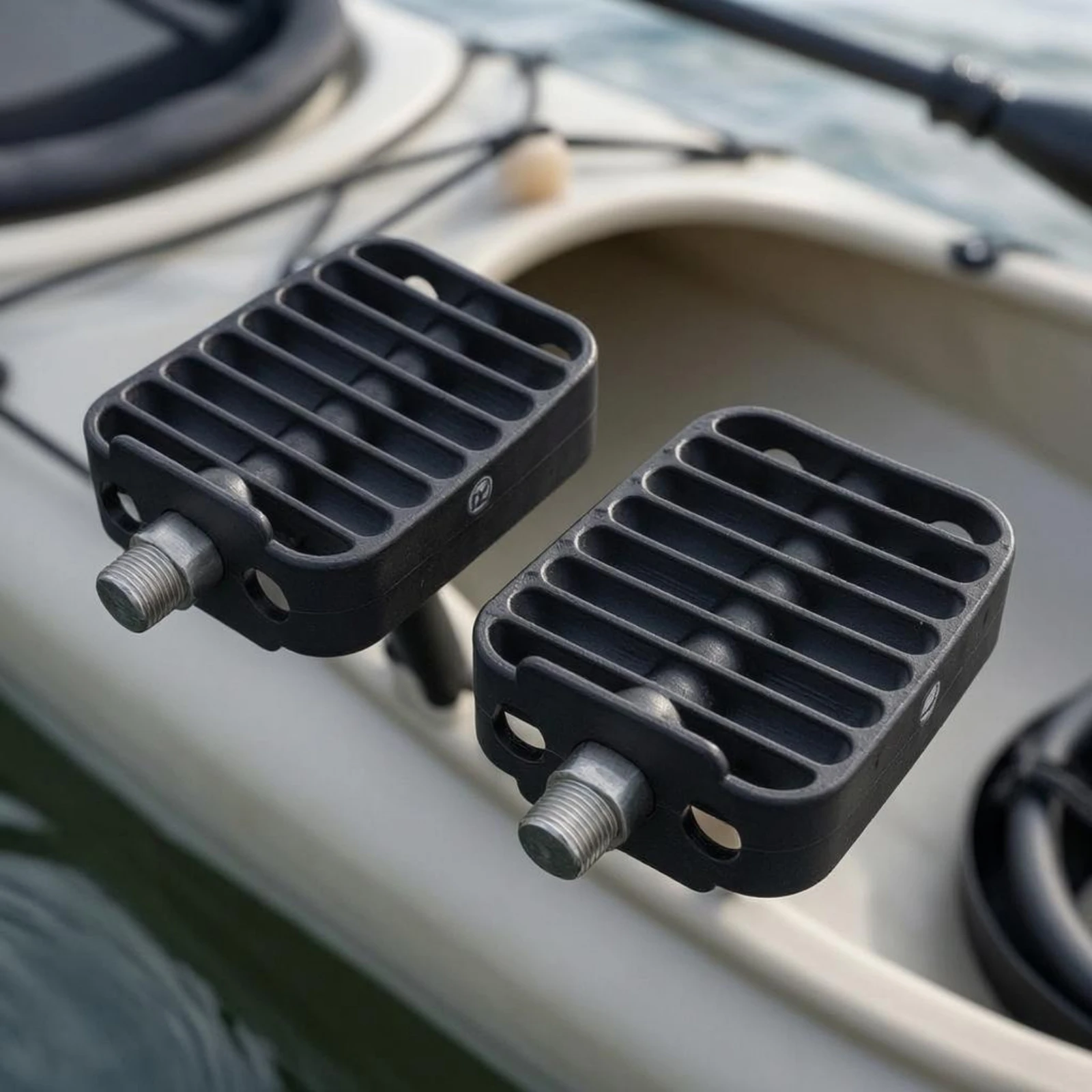 Black Kayak Foot Pedals Threaded Metal Ribbed Kayak Pedals Water Sports Gear Compact Watercraft Part Nylon