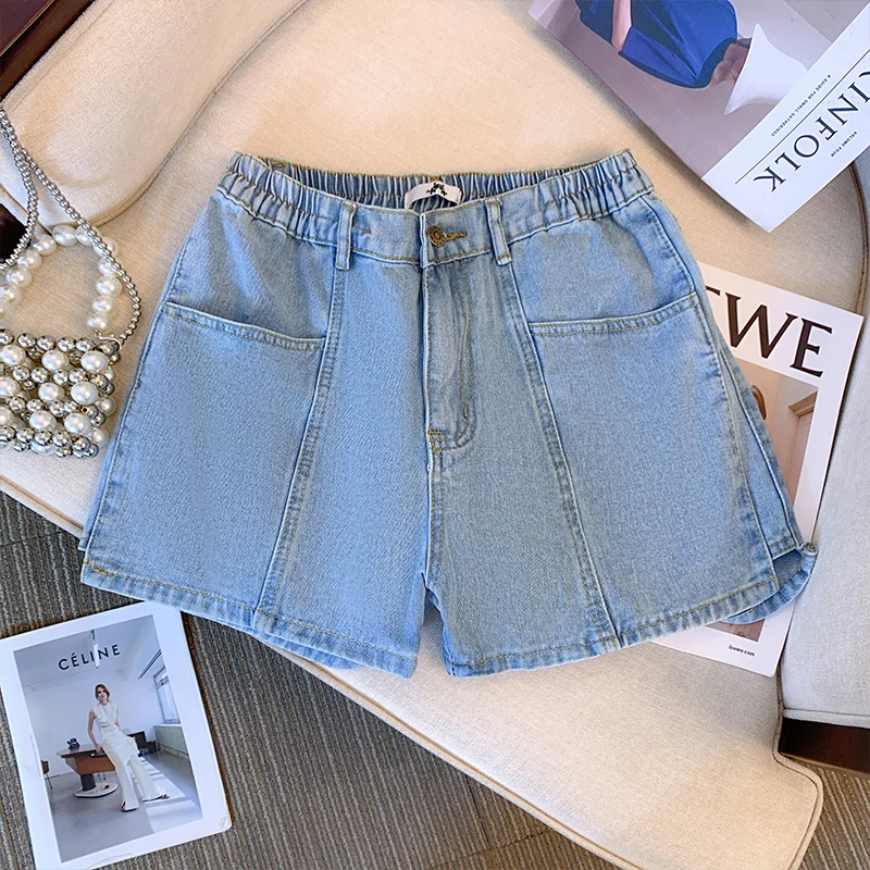 Plus-size women\'s summer casual denim shorts Classic all-in-one design Blue washed denim multi-pocket home commuter high-waisted