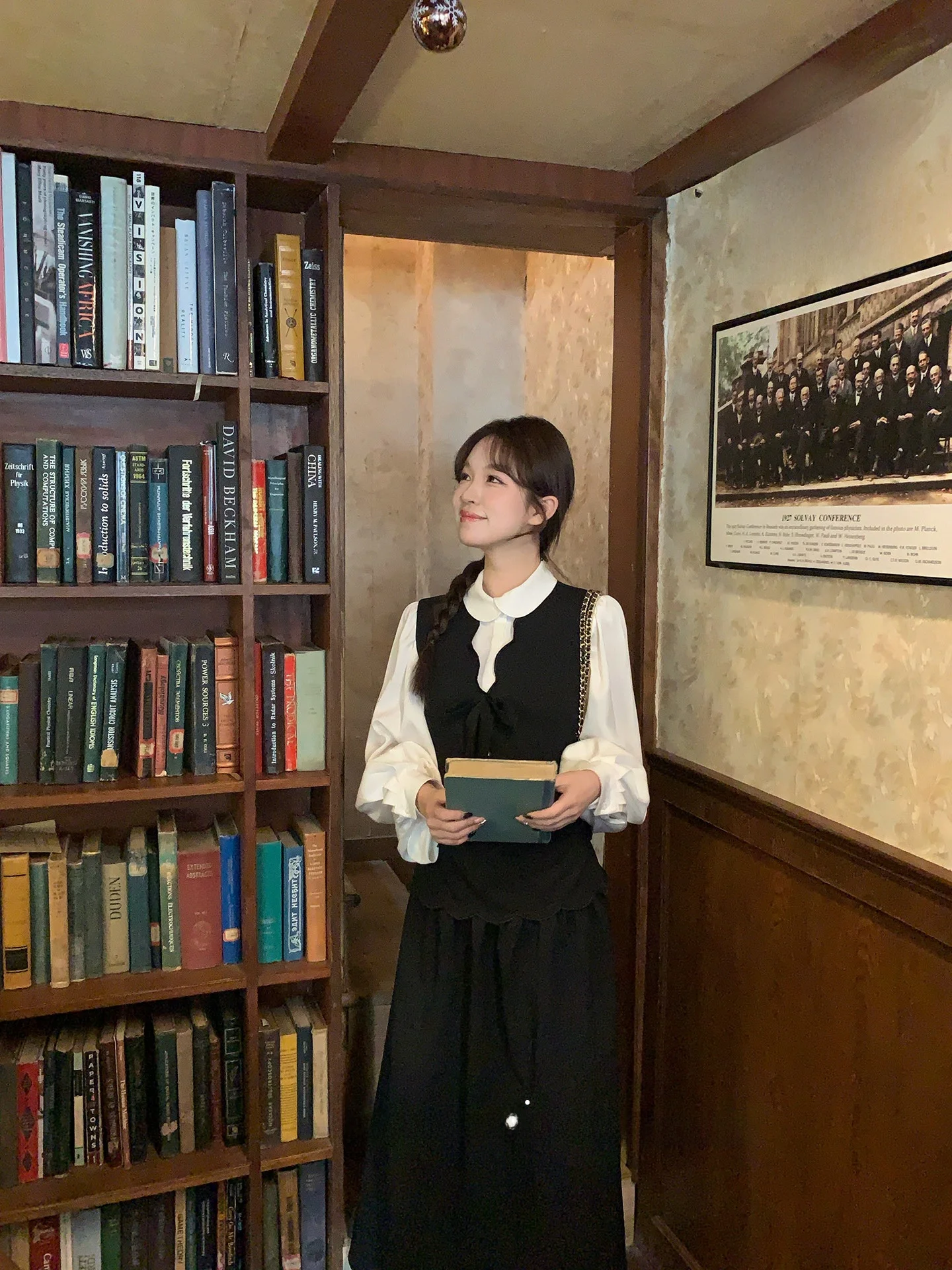 

Elegant Black Hepburn Style Long Vest Dress Women's Layered A-Line Skirt Casual Loose Fit Sleeveless Doll Collar Daily Wear