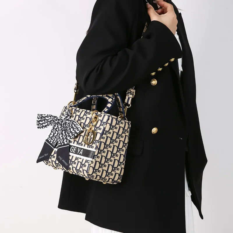 

Famous Designer Leather Shoulder Bag Women's Handbag Elegant Crossbody Bag Popular Classic Tote Bags For Ladies