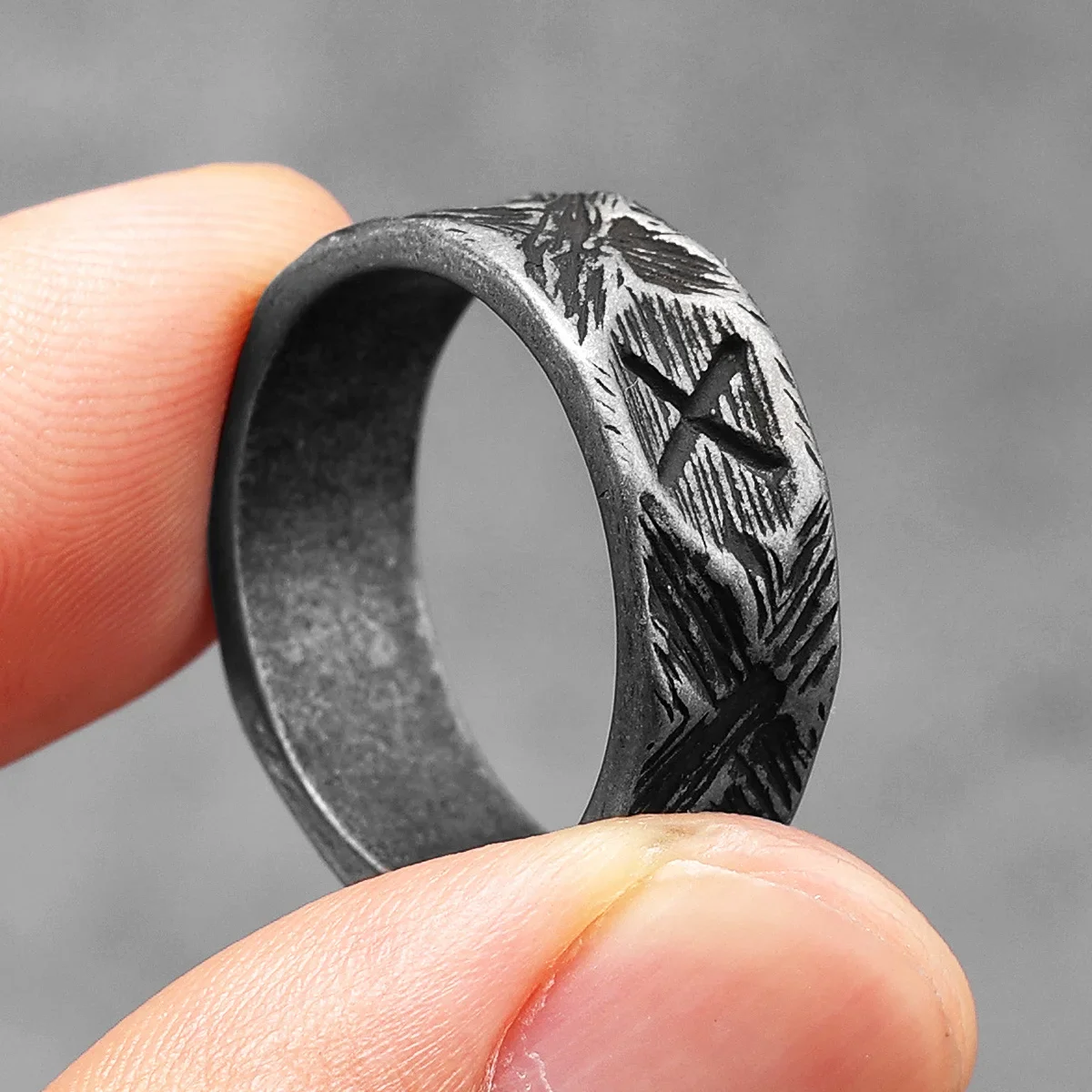 Minimalism Retro Viking Runes Damaged Men Rings Stainless Steel Punk New Rock Women Jewelry Fashion Accessories Gift Wholesale