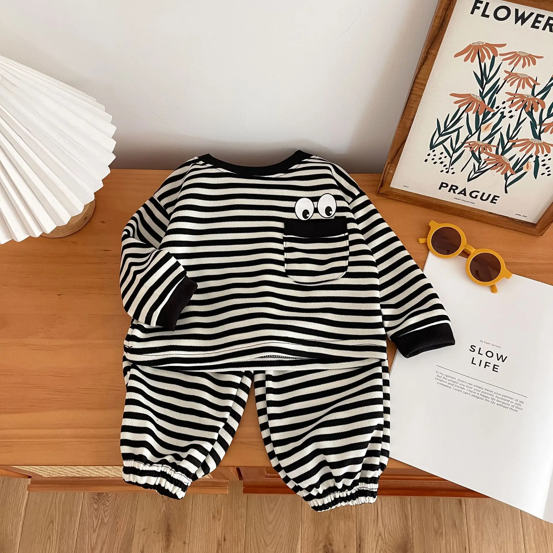 2026 New Kid Autumn Set Pants for Boys and Girls' Baby Casual Top + Striped Outwear Sports Pants for Children's Trousers