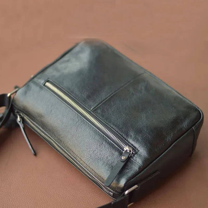 AETOO New styles of European and American retro men's casual single-shoulder bag, vegetable-tanned cowhide hand-scratched commut