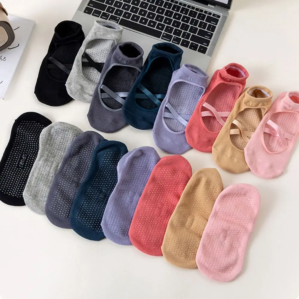 

Casual Cotton Pilates Socks Breathable Non-Slip Sport Socks Sweat-absorbing Harajuku Street Mid Tube Socks Women