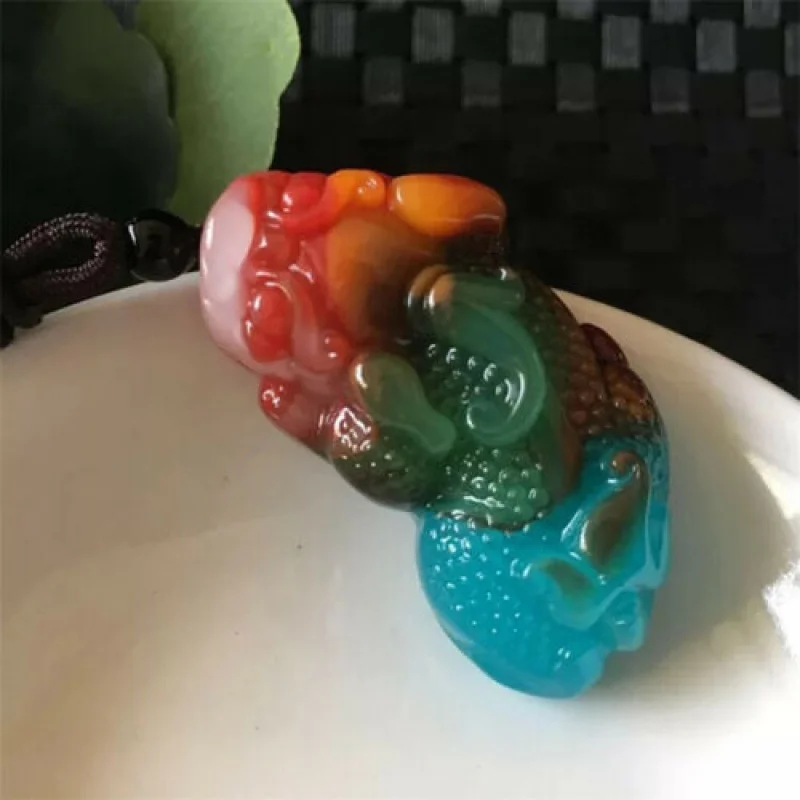 

Nephrite Chien Blood Jade Colorful Jade Brave Troops Jewelry Pendant