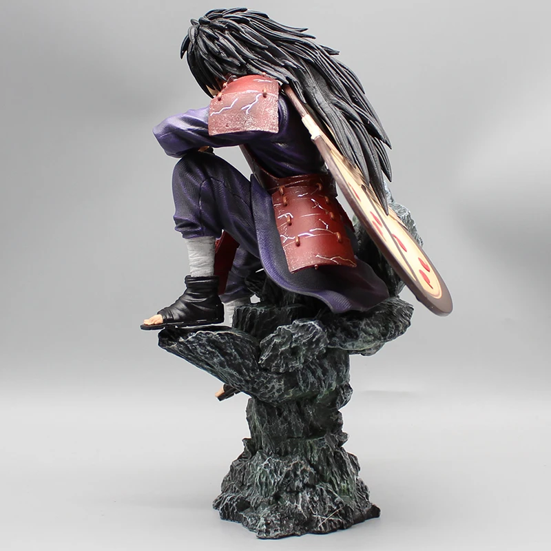 28 cm Anime Naruto Figura Uchiha Madara Postura seduta Action Figures Collezione di modelli in PVC NARUTO Giocattoli Decorazione del desktop Regali