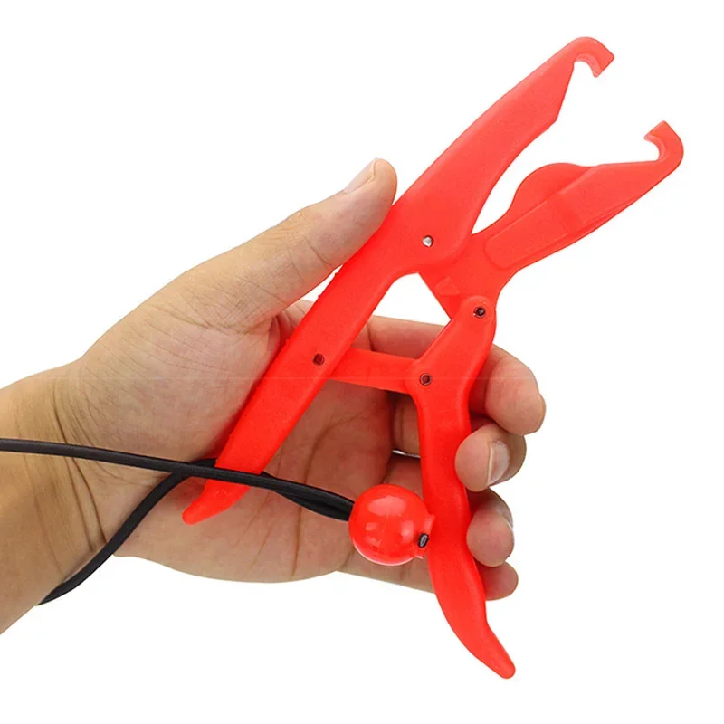 1Pc 17.5cm Control Fish Clamp Device Lures Stainless Steel Fishing Lip Grip Holder Grabber Pliers with Weight Scale Ruler Tool