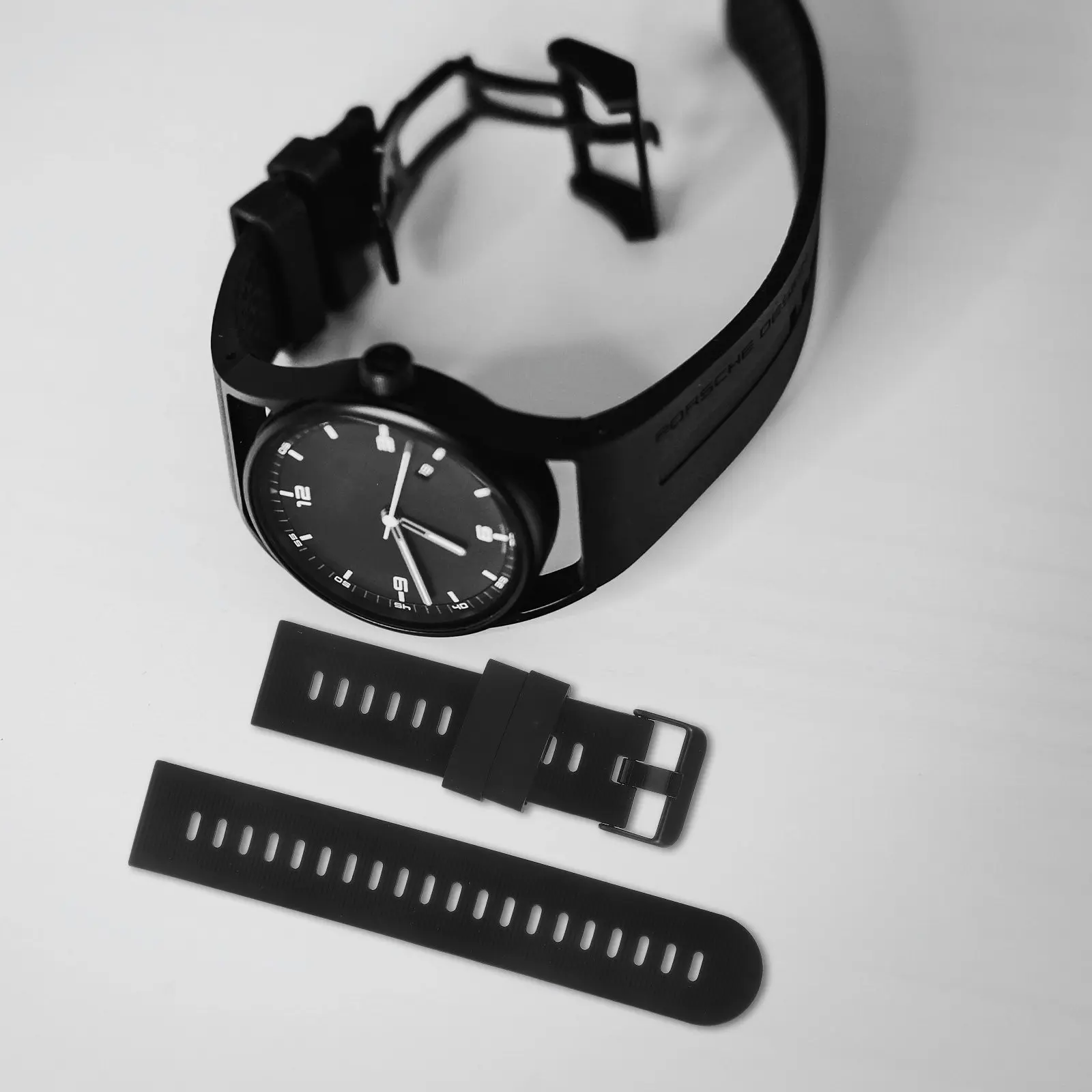 

Silicone Watch Strap Pc Hard Rubber Lightweight Breathable Adjustable for Forerunner 945 935 Comfort Fit Anti-Slip