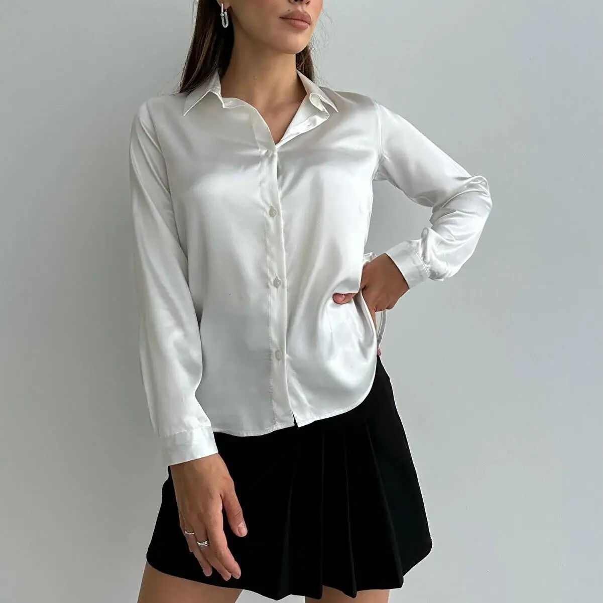 

Women's 2025 Satin Shirt French Inspired Spread Collar Long Sleeve Relaxed Fit Liquid-Like Elegance Day to Night 2025 Must-Have