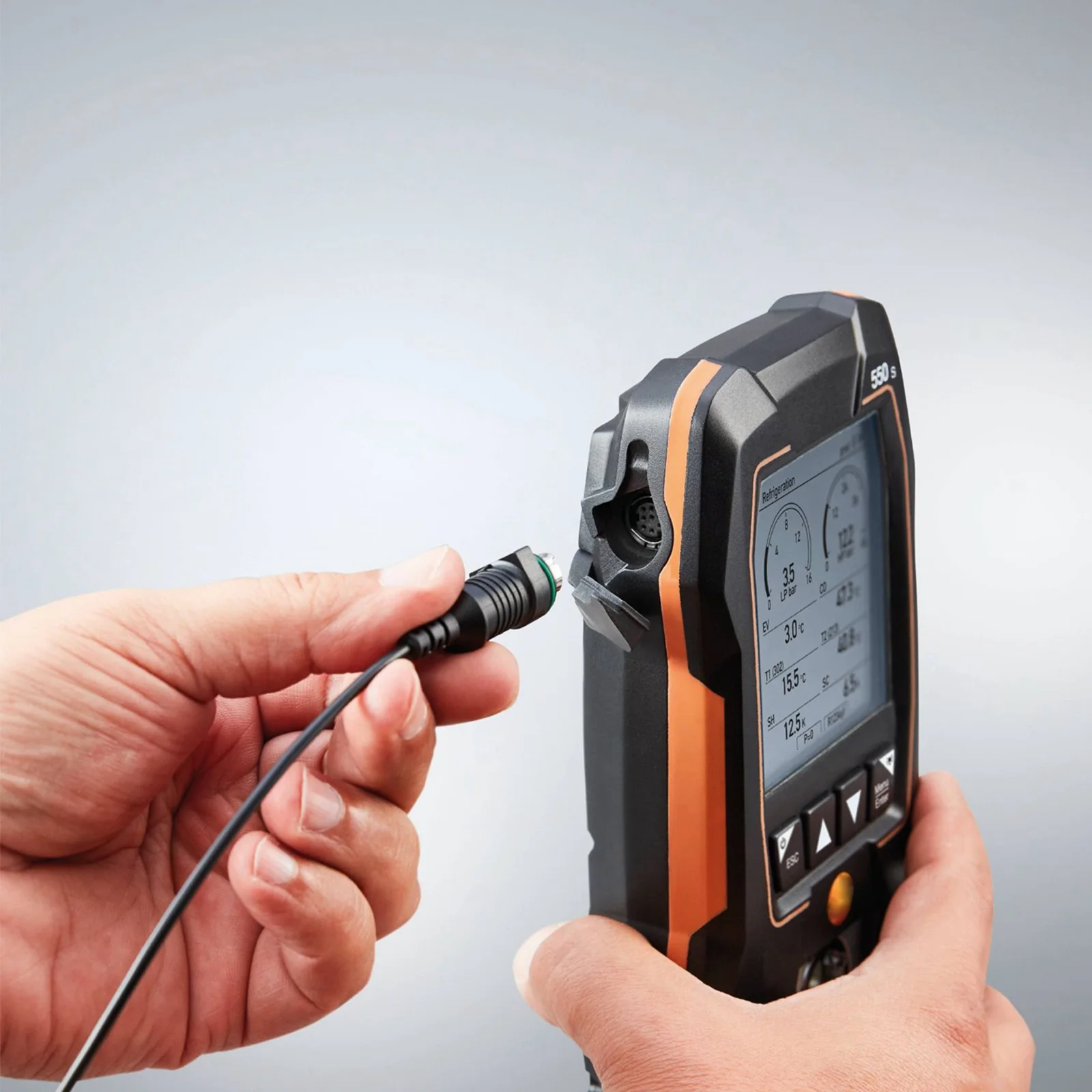 Testo550s Smart Digital Manifold Gauge with Bluetooth and 2-way Valve Block with Fixed Cable Clamp Temperature Probes or Accesso