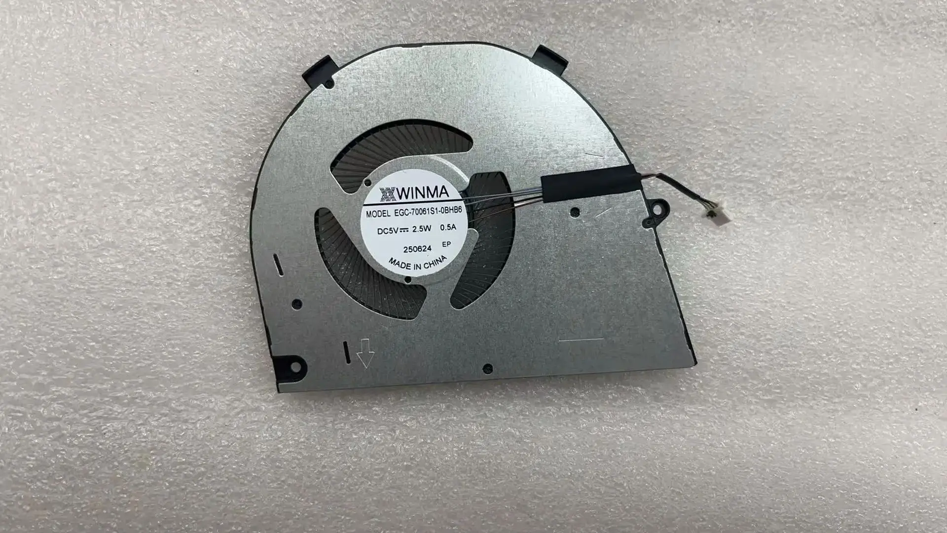 New Laptop CPU Cooling Fan for Dell Vostro 16-5620 5625 Inspiron 5620 7620 2-1 Cooler EGC-70061F1-0AH BNA506S5H-000P 0T8R2T 4Pin image 3
