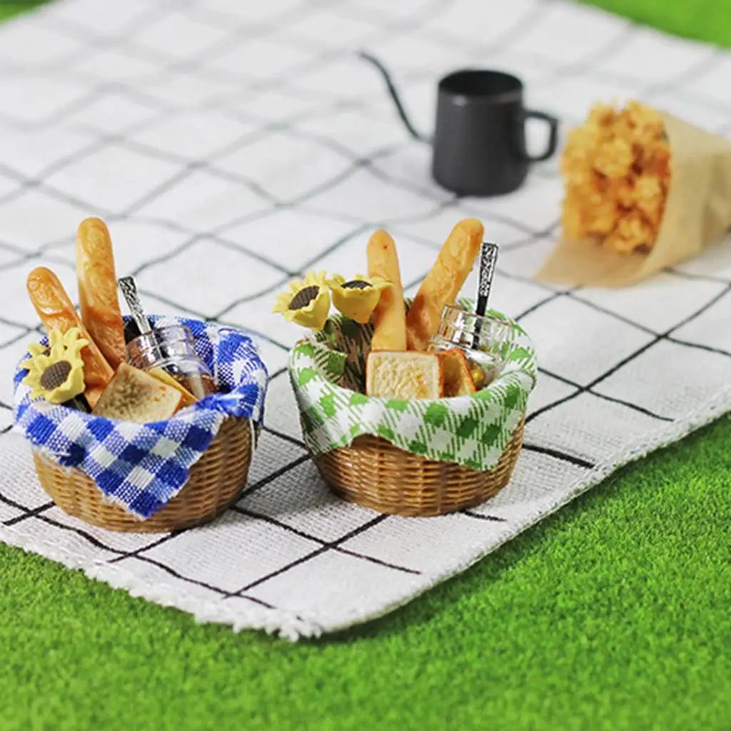 Dollhouse Miniature Kitchen Bread Lifelike Food Decor Resin Furniture Set for Dolls Pretend Play and Bakery