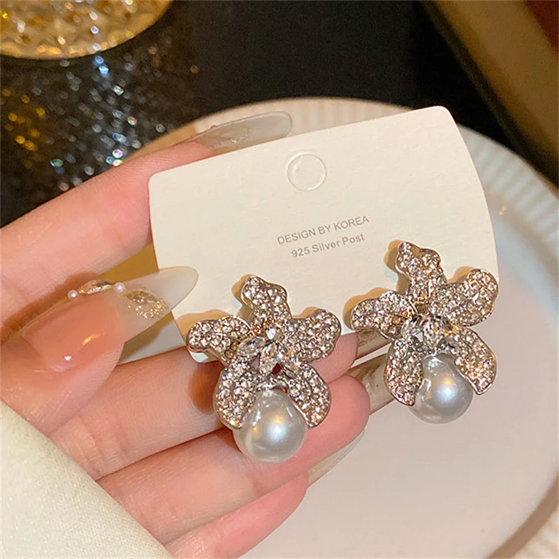 موضة كريستال الزركون القوس عقدة وأقراط للنساء أنيقة زهرة اللؤلؤ حجر الراين الأحمر القرط حفلة عيد الميلاد مجوهرات هدية