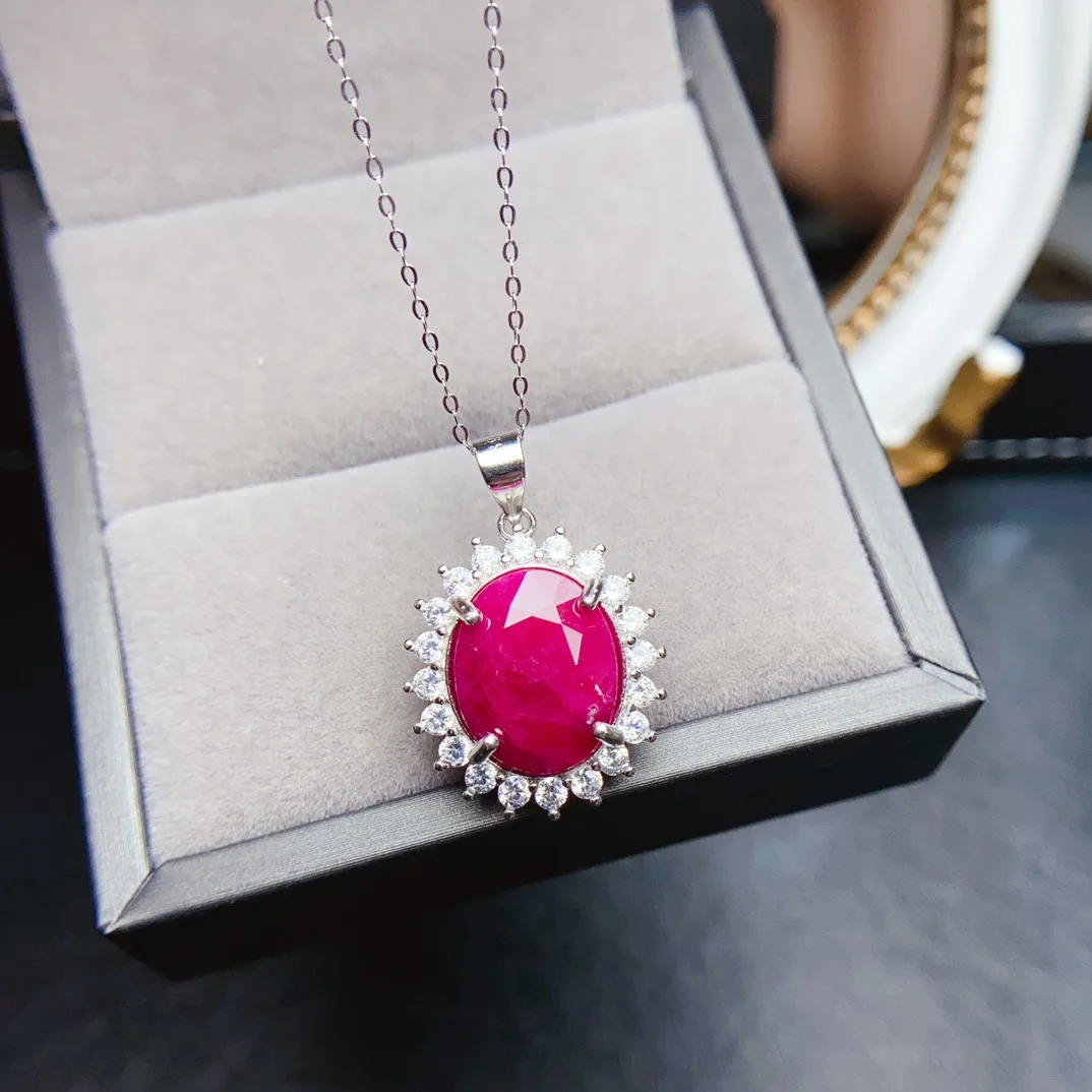 

Ожерелье с подвеской из натурального рубина 10x13 мм с серебряной цепочкой, красный драгоценный камень с инкрустацией из серебра S925