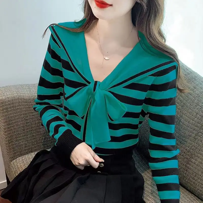 Korean Autumn/Winter New Sweaters Women\'s Sailor Collar Bow Striped Contrast Color Sweet Chic Long Sleeve Pullovers Knitted Tops