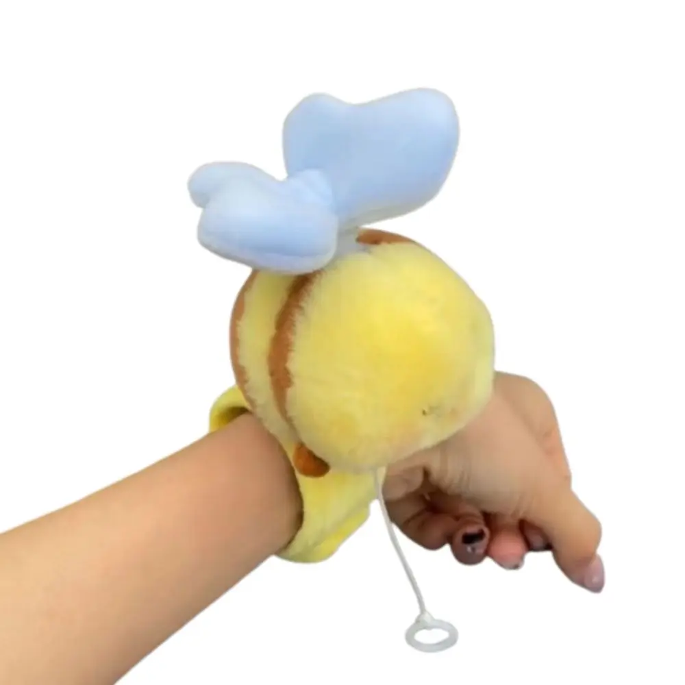 

Simulation Slap Bracelet Series With Flying Wrist Style Plush Doll Slap Bracelet Soft 20cm Little Bee Plush Wrist Band