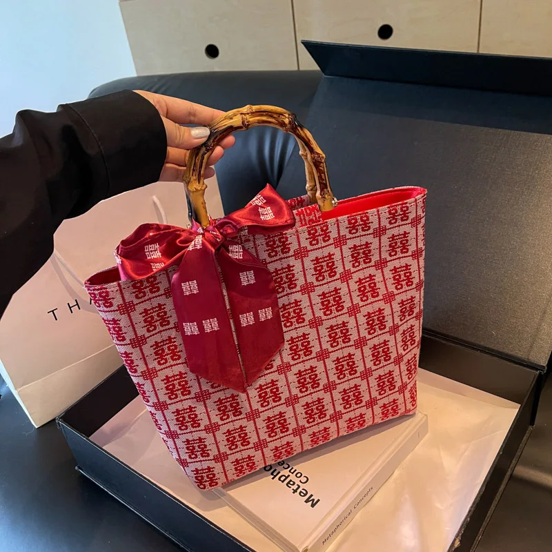 

Simple Red Wedding Tote Bag Festive Bride Large Capacity Handbag Fashion Chinese Style Candy Bag