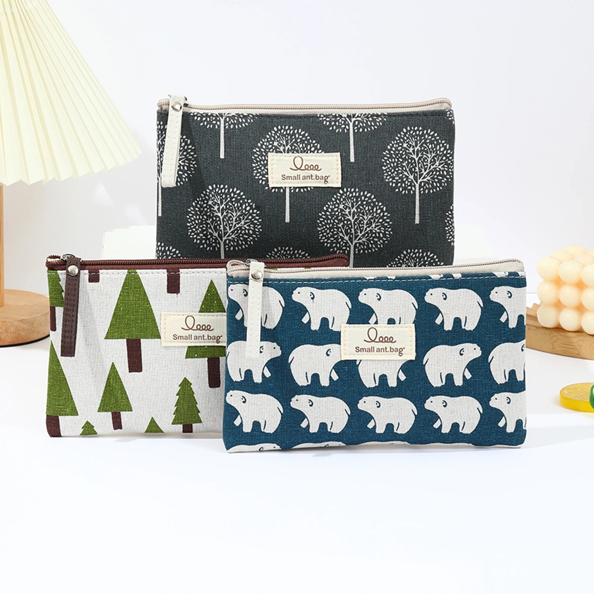 กระเป๋าแต่งหน้าผ้าใบความจุขนาดใหญ่ Small Fresh Portable Skincare Storage Bag การ์ตูนนักเรียนดินสอกระเป๋าสตางค์กระเป๋าเครื่องสําอาง