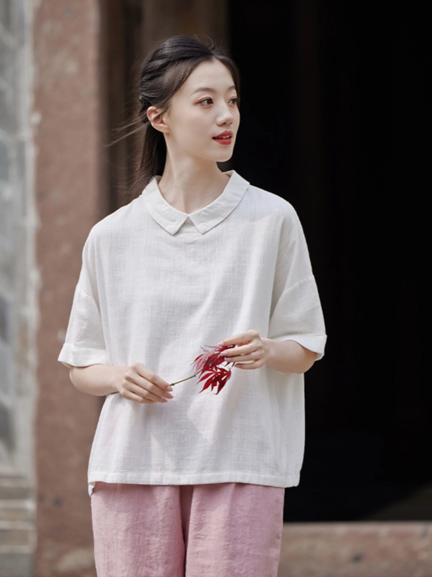 Elegant Cotton Linen Short Sleeve T-Shirt Women's Summer New Style Turn-down Collar Unique Personality Design Anti-aging Top