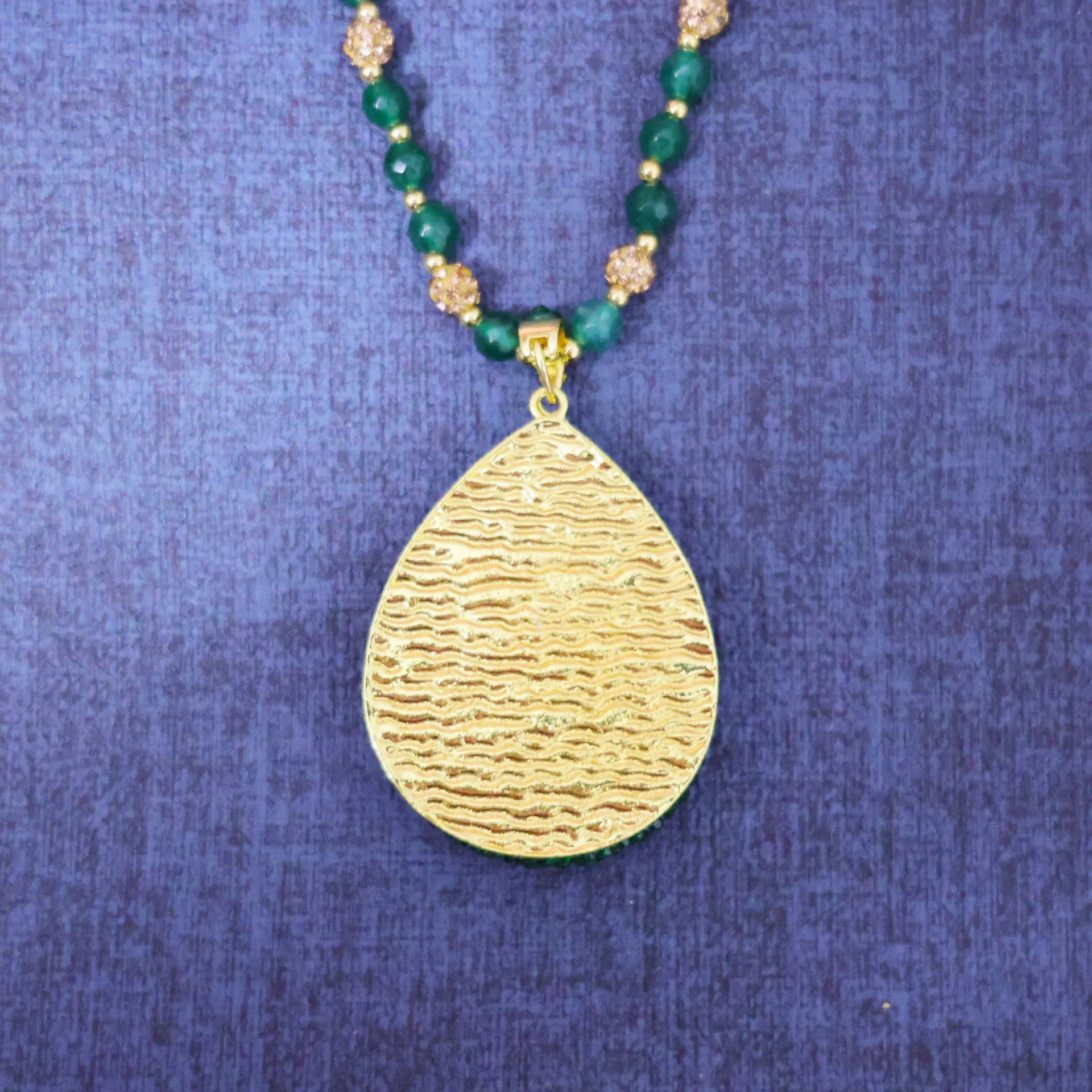 New natural malachite wants to invite natural stone autumn and winter sweater chain, new Chinese natural stone vintage jewelry