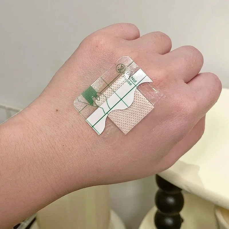 100 Sheets/Set First Aid Patches Square Shape Band Aid Breathable Adhesive Bandages Heel Tape Stickers Wound Dressing Plasters