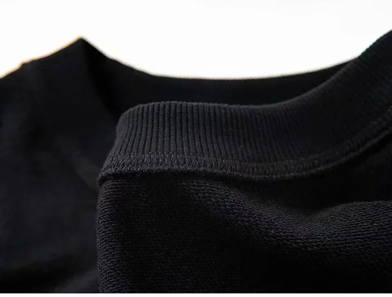 Du hast mich zu einer sehr besonderen Zeit in meinem Leben getroffen – Sweatshirt für Männer und Frauen, lässiger Rundhals-Langarm-Pullover, Streetwear. – Detail 5