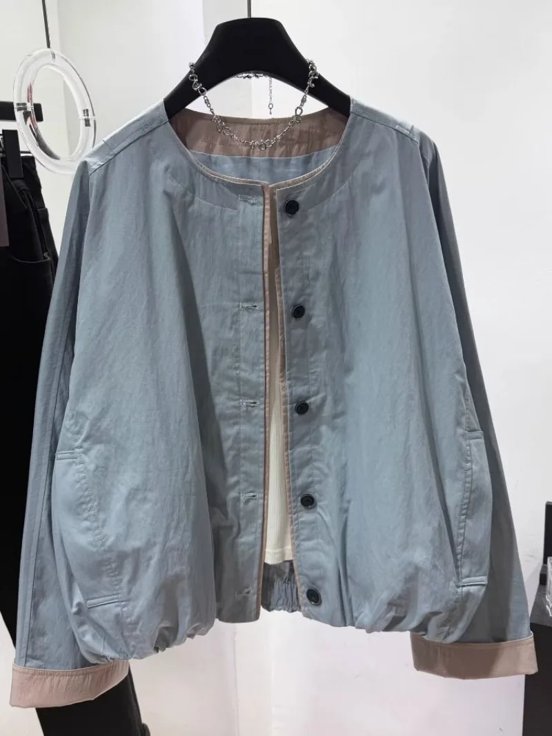Spring 2026 Female Vintage Crew Neck Contrasting Short Jacket Women's Loose and Skinny Versatile Small Jacket Long Sleeve Top