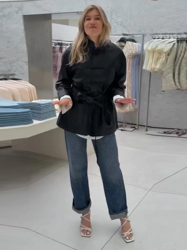 Damen Kunstlederjacken mit Stehkragen, Froschknöpfen und Gürtel, Streetwear, Langarm, Einreihig, Lockere Oberbekleidung – Detail 14
