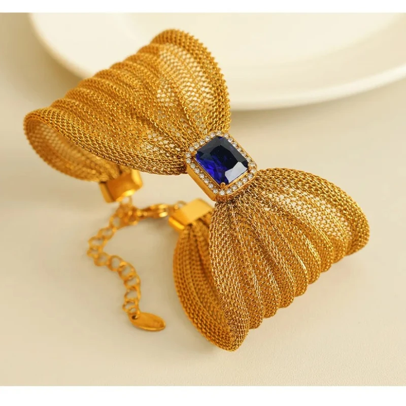 

Advanced Atmosphere Bracelet with Bow Design and Stone Inlay, Simple and Exquisite Jewelry for Women