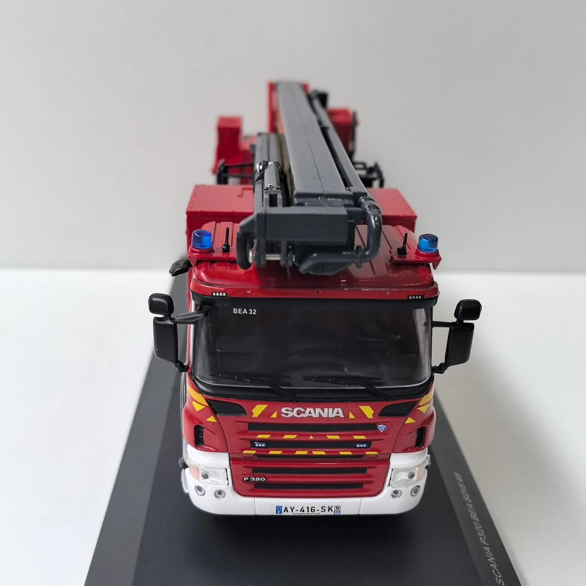 Diecast Odeon Scania P320 BEA SDIS 68, Legierungsautomodell im Maßstab 1:43, Sammlerspielzeug, Geschenk, Souvenir, Display-Ornament