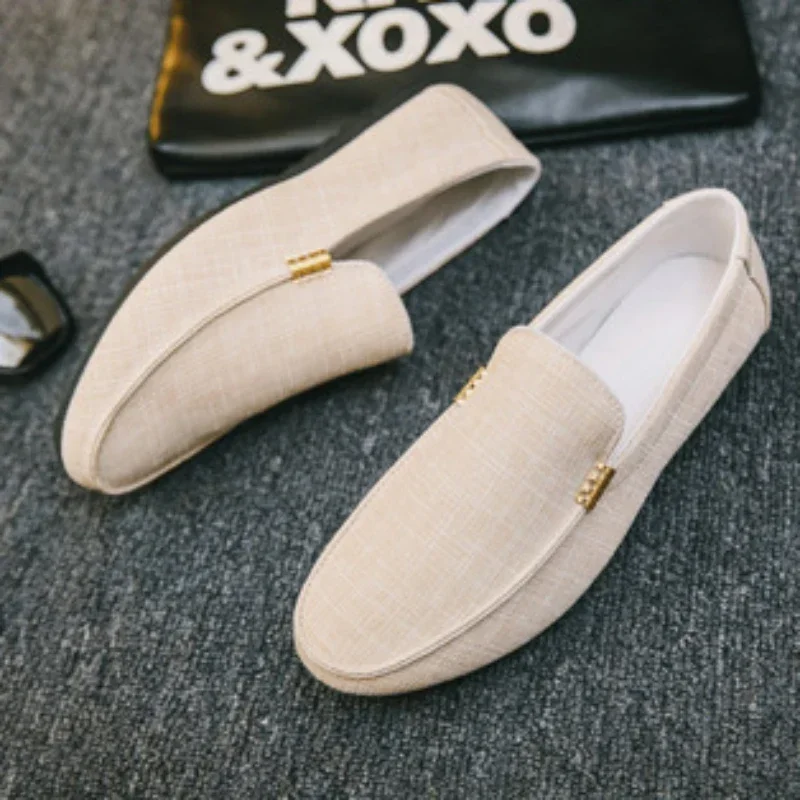 Spring Autumn Male Loafers Lightweight Slip-on Breathable Male Canvas Shoes Fashion Mens Flat Shoes Soft  Zapatos Para Hombres