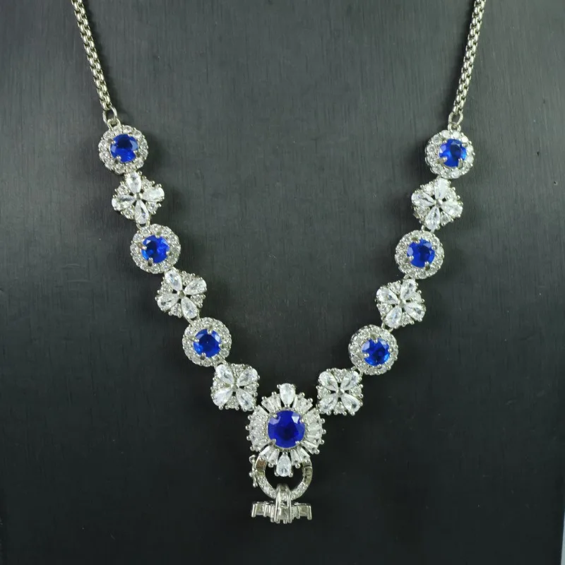 

The New Exquisite, Fashionable and Elegant Temperament Necklace, Women's Light Luxury