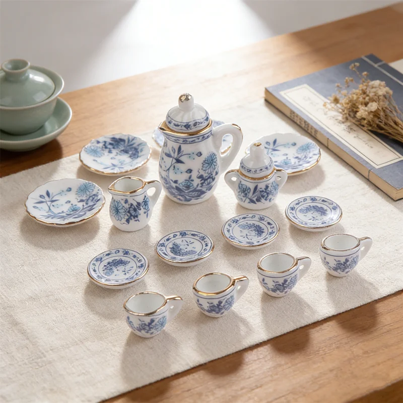 

Набор миниатюрной посуды для кукольного домика, 15 предметов, масштаб 1:12, фарфоровые чашки и блюдца, крошечная керамическая посуда для кукольной кухни, миниатюрный декор