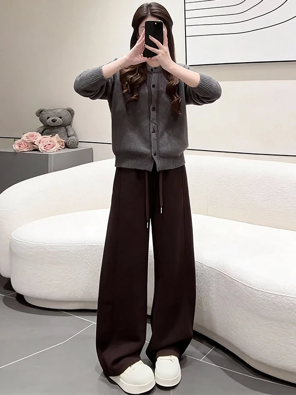 

Fashionable Korean Style Women's Grey Knitted Top And Wide Leg Pants Two Piece Set Slimming Spring Collection Casual Wear