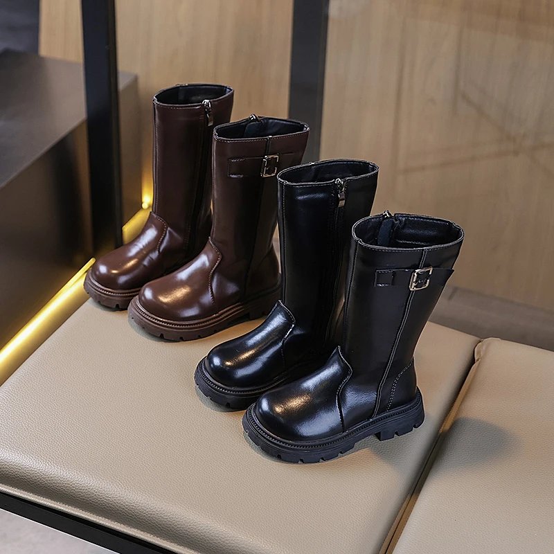 

Зимние модные ботинки на молнии с пряжкой на ремне для девочек, теплые повседневные ботильоны до колена на квадратном каблуке с круглым носком, удобные детские черные сапоги средней длины