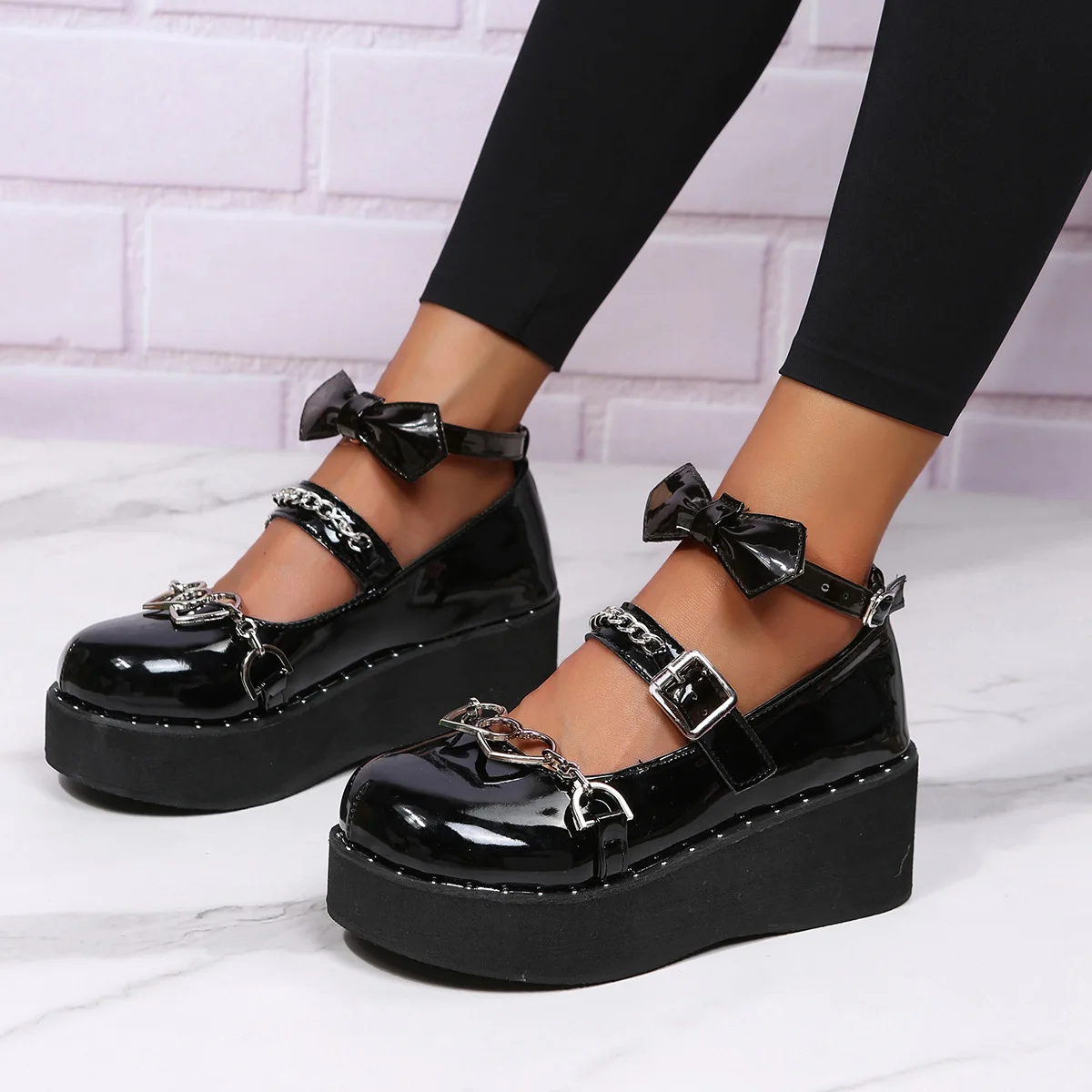 Love Decorated Chain Vintage Mary Jane Women's Rivet Platform Lolita Shoes Ankle Wrap Buckle Bow Uniform Jk Student Oxford Shoes