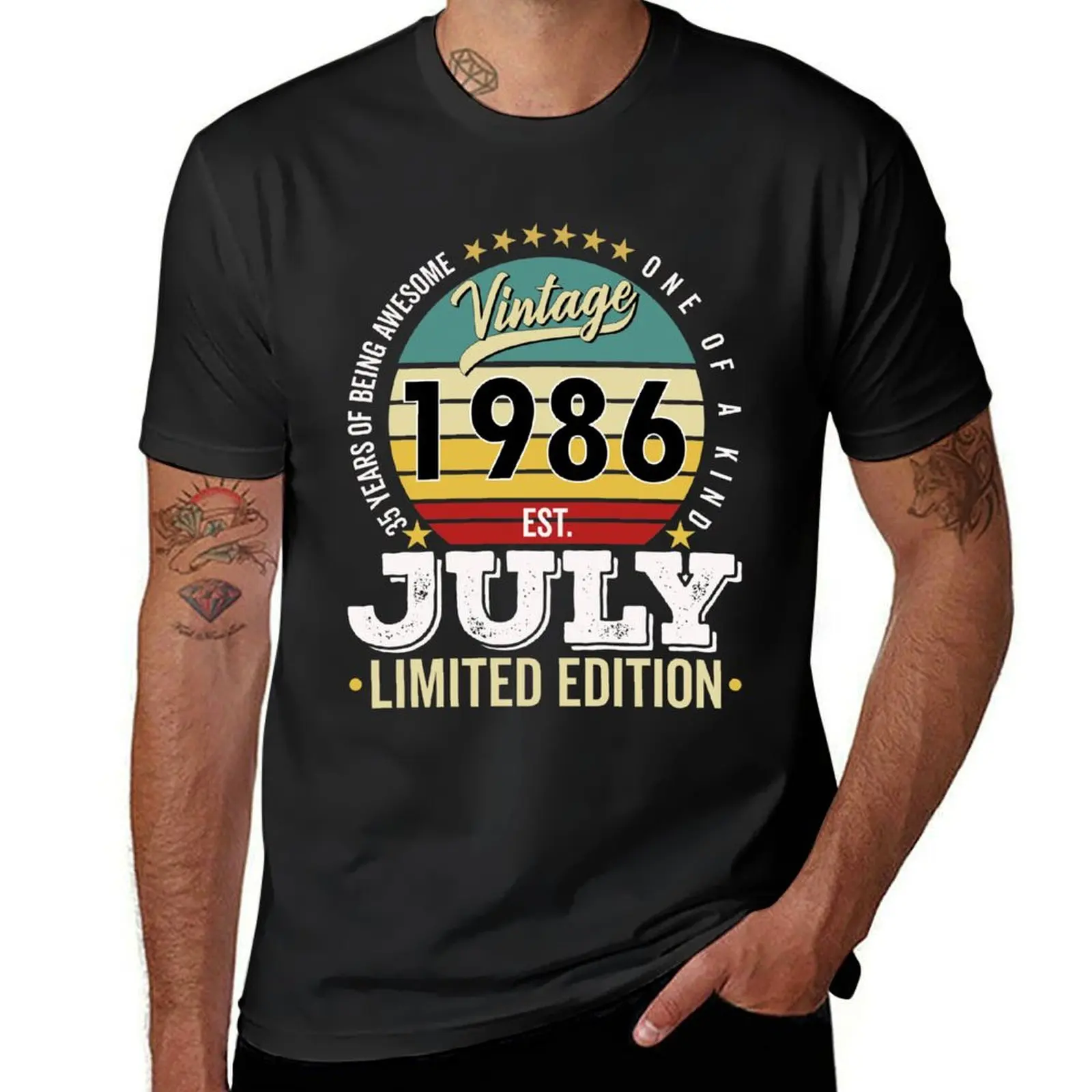

35 Years Of Being Awesome - One Of A Kind Limited Edition - 1986 Vintage 35s Retro, Classic, Cool, July Birthday. T-Shirt