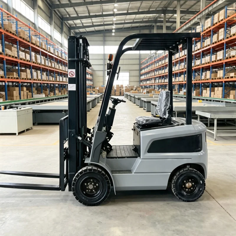 Customized Industrial Electric Forklift 3 Wheel Manoeuvrable Design For Factory Production Line Material Supply Jobs