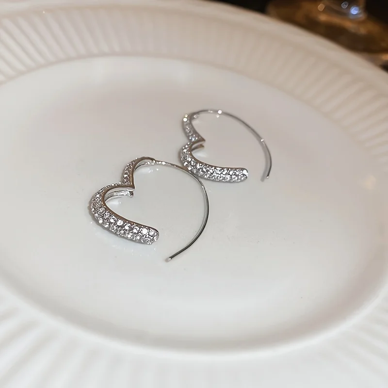 1pair Exquisite Sparkling Heart-shaped Earrings For Girls, Christmas Holiday Gift