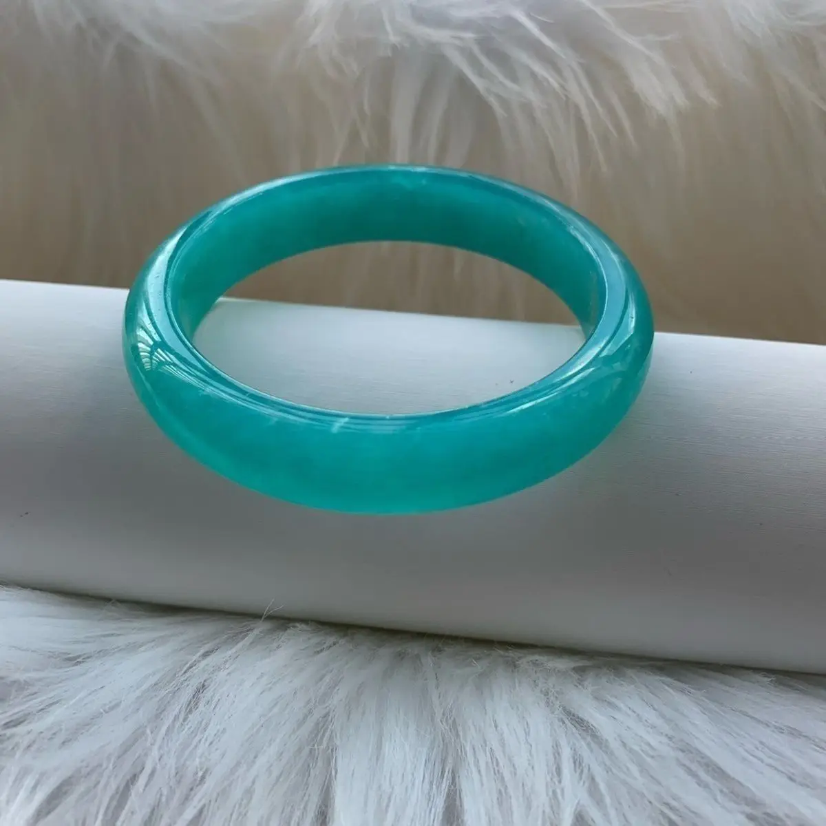 

Natural raw ore Mozambique ice old material ice Tianhe stone bracelet