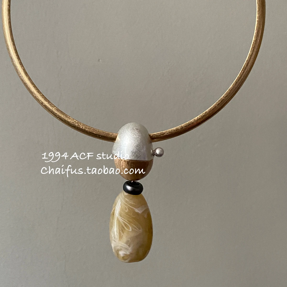 

European and American geometric exaggerated resin pendant collar, minimalist personality hip-hop street necklace